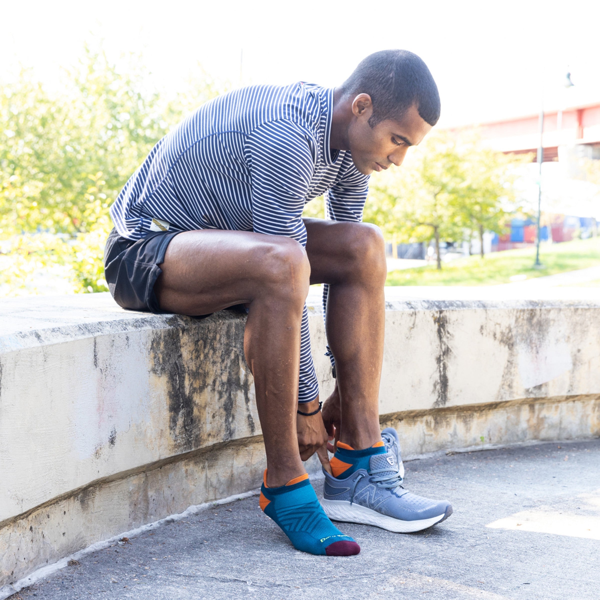 Men's Run No Show Tab Cushioned Ultra-Lightweight Running Socks